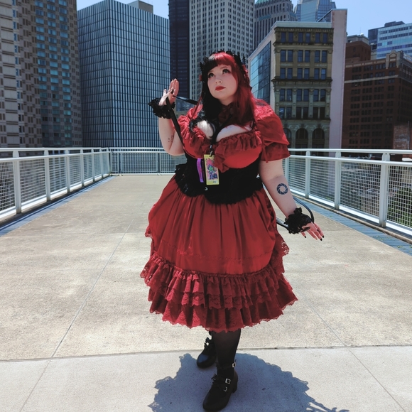 Meet your Posh Ambassador, Emily - Picture 7 of 14